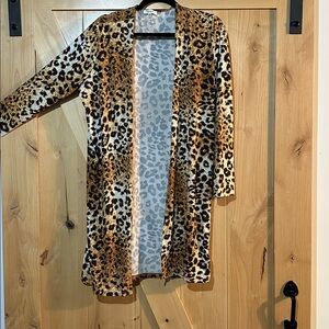 Chic Leopard Print Open Cardigan